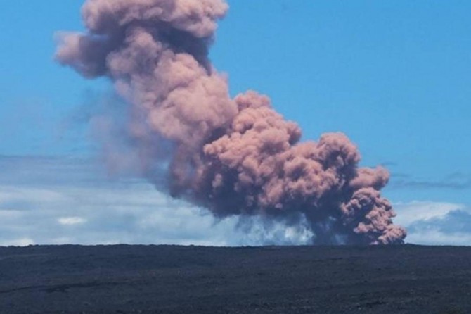 Earthquake hits Hawaii close to eruption volcano