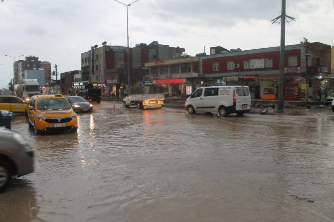 Şırnak’ta sağanak yağmur etkili oldu