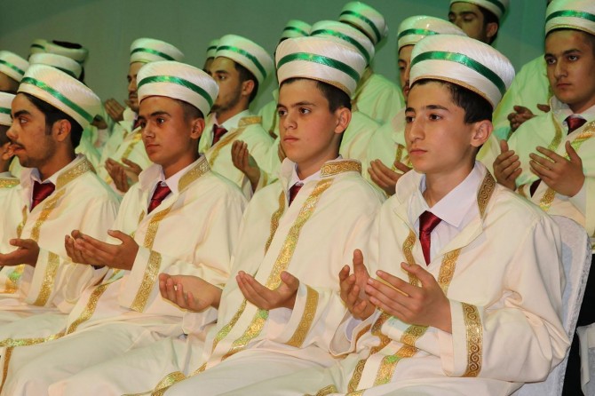 Li Entabê 99 hafiz îcazeta xwe wergirtin