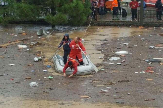 Sel ve yıldırımdan korunma yolları nelerdir?