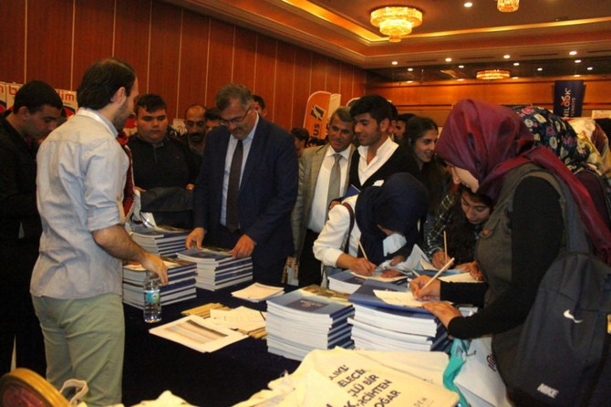 Üniversite tanıtım ve tercih günleri başladı