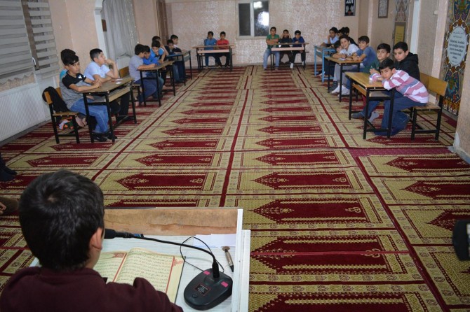 Camiler arası bilgi yarışması elemeleri yapıldı