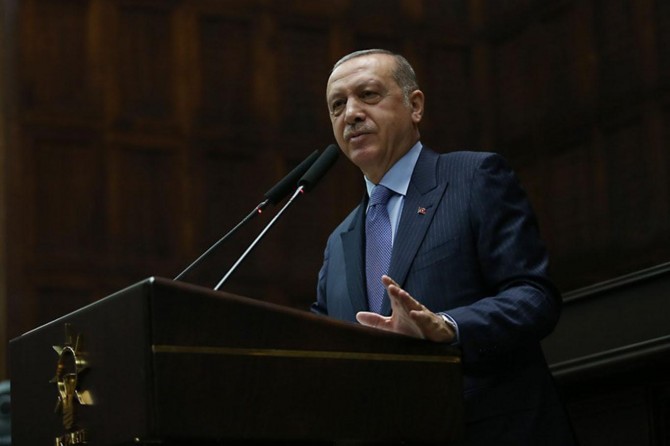 Sizin kutsallarınıza saldırmayacağız ama sizi alaşağı edeceğiz