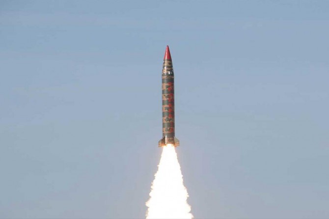 Suudi Arabistan'a 3 balistik füze atıldı