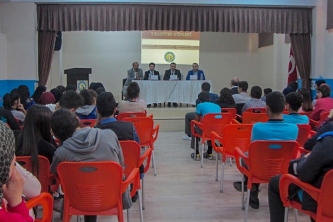 ​Sağlıkçılar kariyerlerini anlattılar