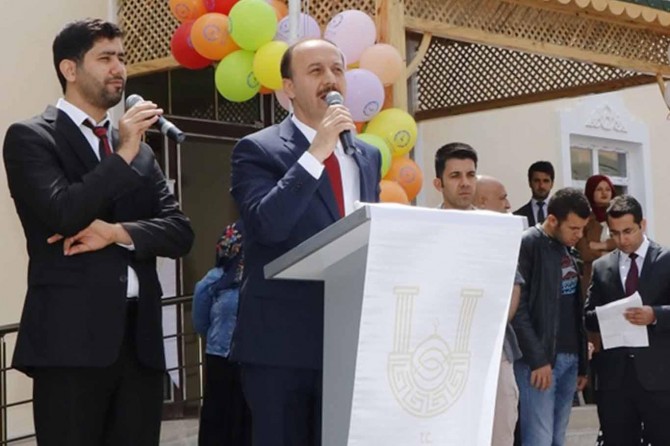 "Fitnenin başında siyonistler ve Amerika var"