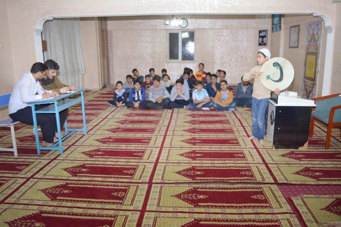 İdeal Gençlik'ten "Ses Yarışması" programı