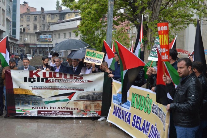 ABD'nin Kudüs kararı ve Fransa'nın hadsiz bildirisi Bitlis'te telin edildi