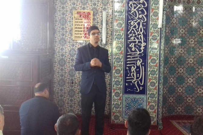 Bingöl’de cuma hutbesi işaret diliyle aktarıldı