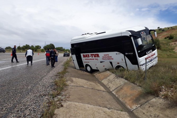 ​Adıyaman'da yolcu midibüsünün sürücüsü kalp krizi geçirdi