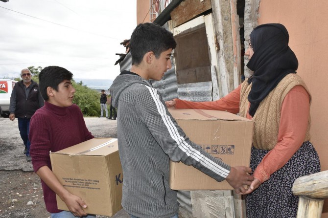 Elazığlı gençlerden örnek davranış
