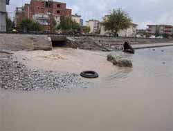 Batman'da Kanalizasyonlar Taştı