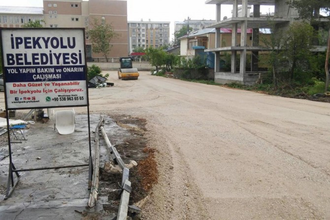 İpekyolu Belediyesi yol çalışmalarına hız verdi