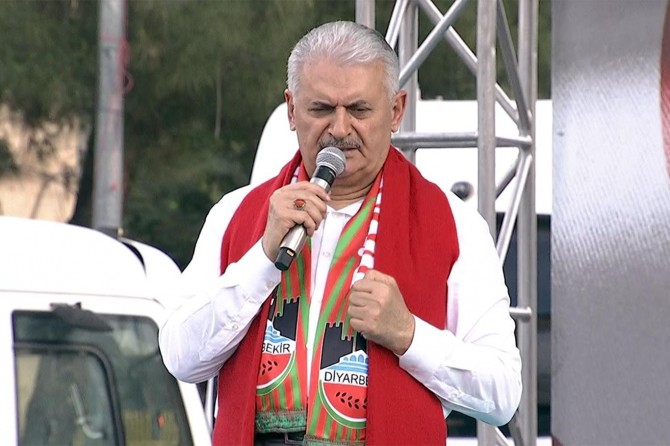 Serokwezîr Yildirim li Diyarbekirê di mîtînga Qudsê de axivî