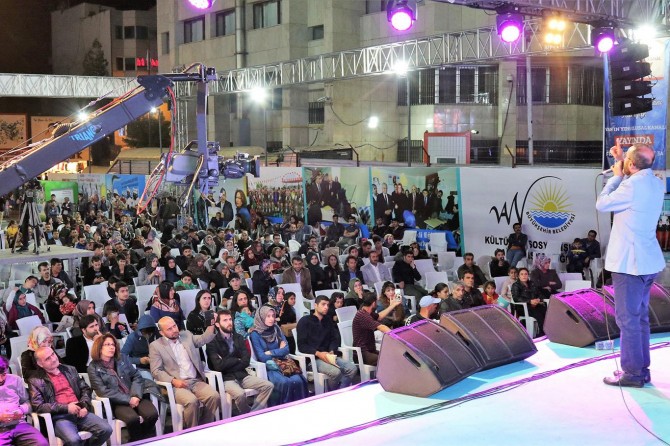 Van Büyükşehir Belediyesinin Ramazan sokağına yoğun ilgi