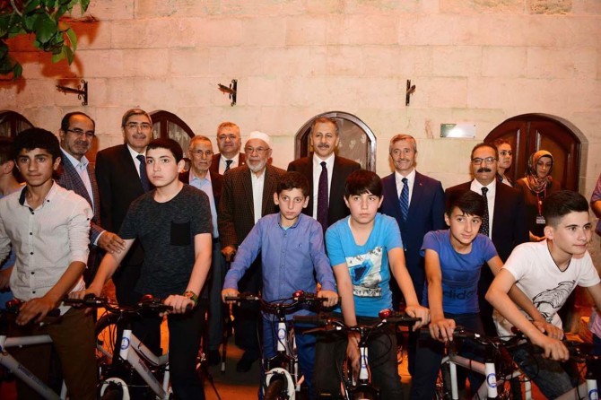 "Çocuklara yapılan yatırım geleceğe yapılan bir yatırımdır"