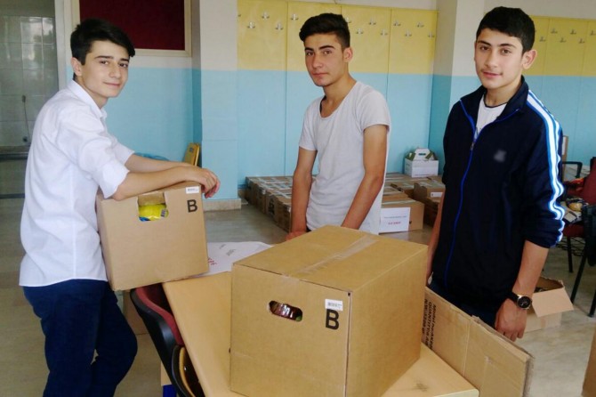 Lise öğrencilerinden anlamlı yardım