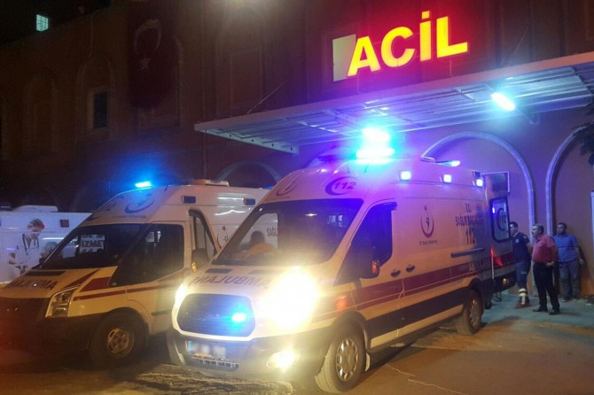 Apartmanın teras katından atlayarak intihar etti