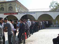 Tarsus'ta Açık Havada Bayramlaşma Merasimi