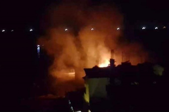 Siyonistler Gazze'deki tekneleri vurdu