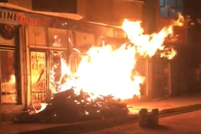 Fırında çıkan yangın hasara neden oldu