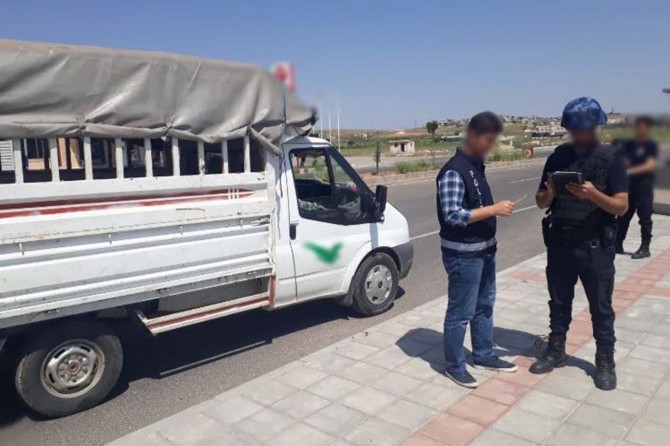 Çeşitli suçlardan aranan 13 kişi yakalandı