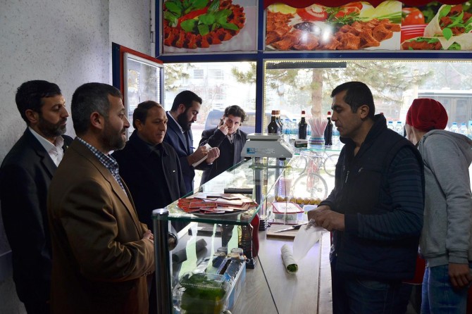 “Siyasetçiler yıpratıcı değil yapıcı siyaset yapmalıdır”