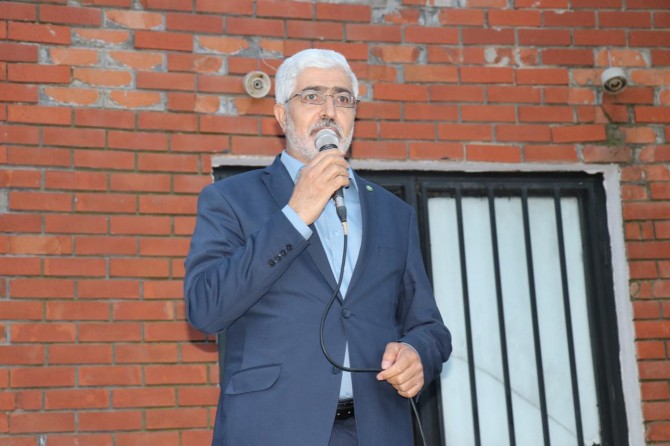 "Ülkenin temel sorunlarından biri adaletsizliktir"