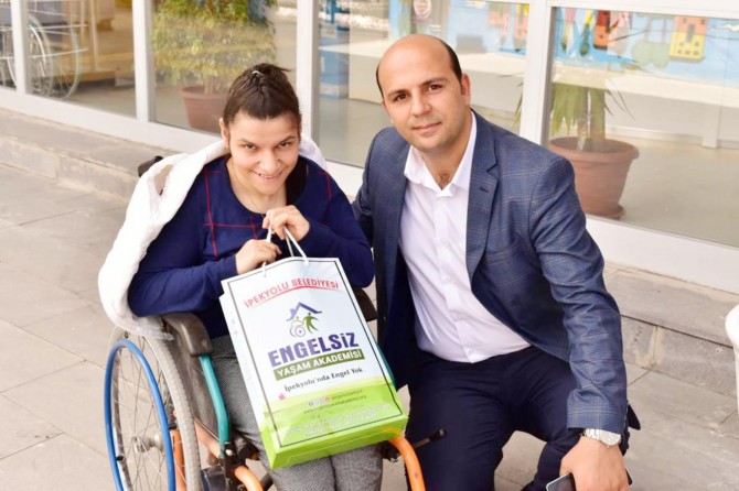 Engelsiz Yaşam Akademisi projeleri yüzleri güldürüyor