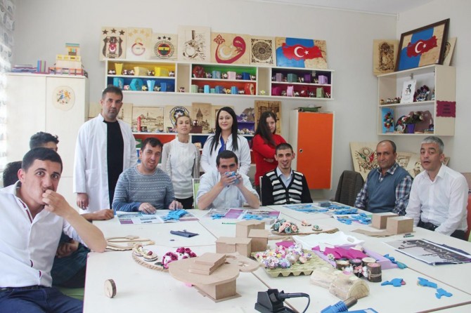 Engelleri küçük hayalleri ise büyük