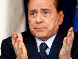 Berlusconi 4 yıl hapse mahkum edildi