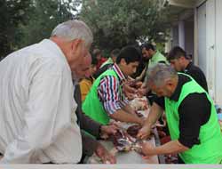 Rahmet Gıda Bankası, Kurban Eti Dağıtarak Sevindirdi