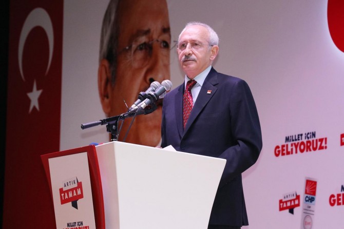 Kiliçdaroglu: Bixwazin jî nexwazin jî em ê Sûrîyeyîyan bişînin