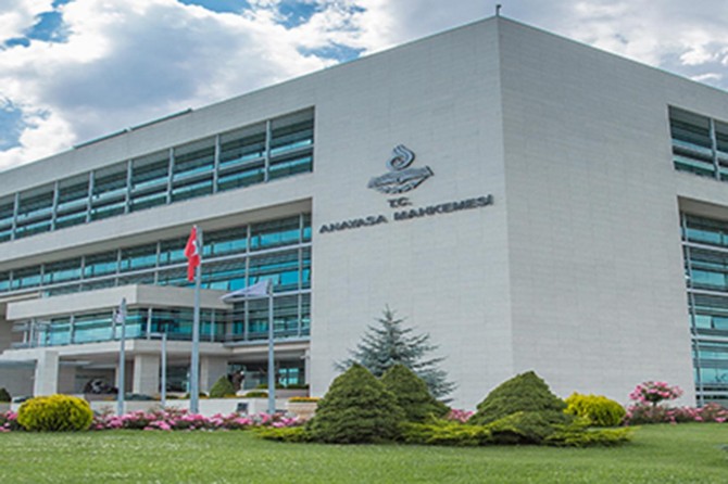 Anayasa Mahkemesi CHP'nin başvurusunu reddetti