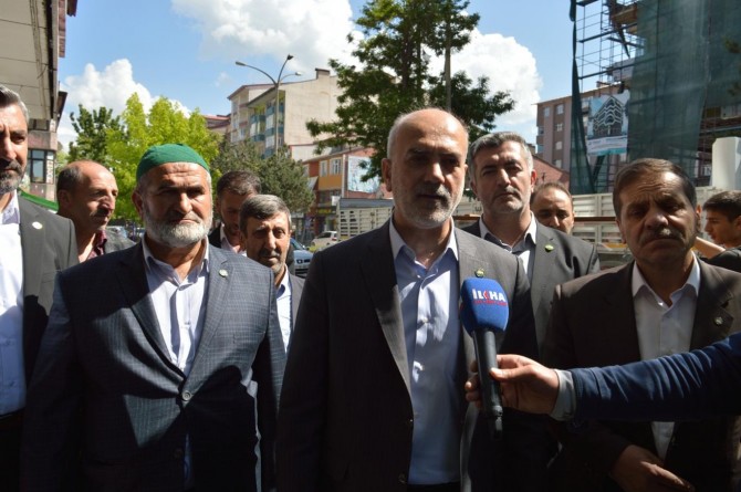 Tatvan esnafından HÜDA PAR adaylarına yoğun ilgi