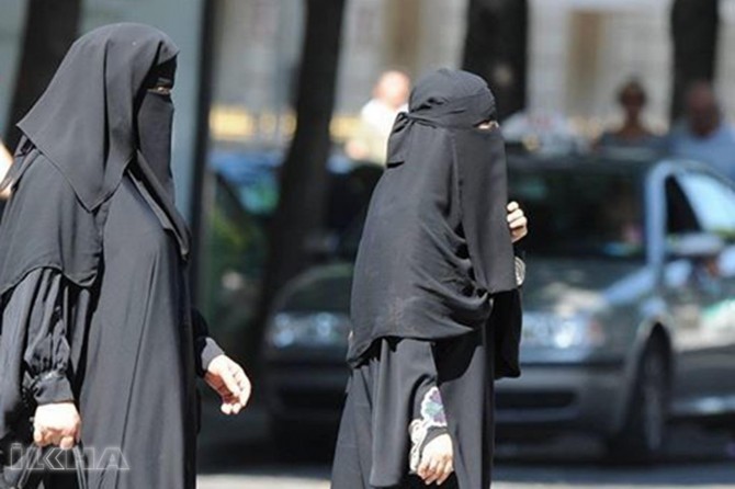 Reactionary decision on burka and veil in Denmark