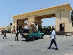 Mısır'dan Gazze'ye inşaat malzemesi izni