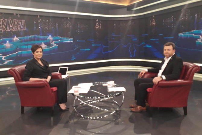 Yavuz: Di meseleya Kurd de problema sereke qedexeyên li ber ziman û nasnameyê ne