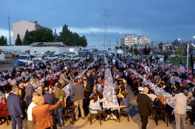 "Ramazan ayı birliğin beraberliğin ve kardeşliğin ayıdır"