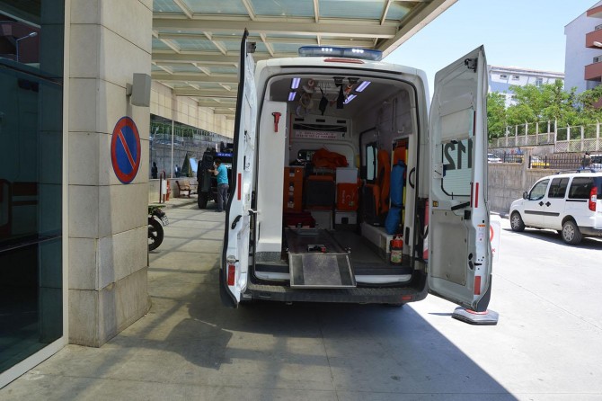 Engellileri taşıyan minibüs kaza yaptı