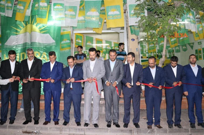 “Kürdler bu memlekette mülteci değiller”