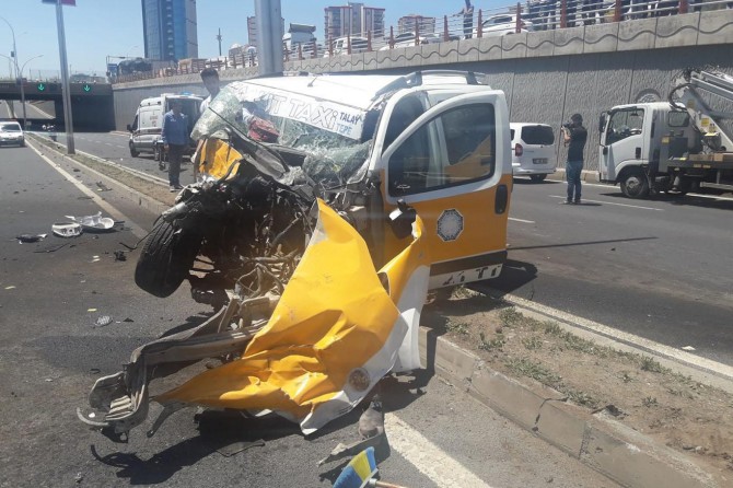 Li Diyarbekirê qeza: 3 mirî 2 birîndar