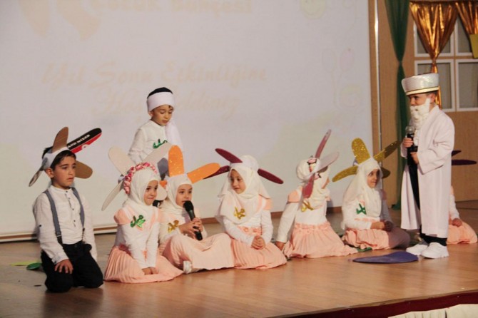 Van'da yarım Elma Çocuk Bahçesinden yıl sonu etkinliği