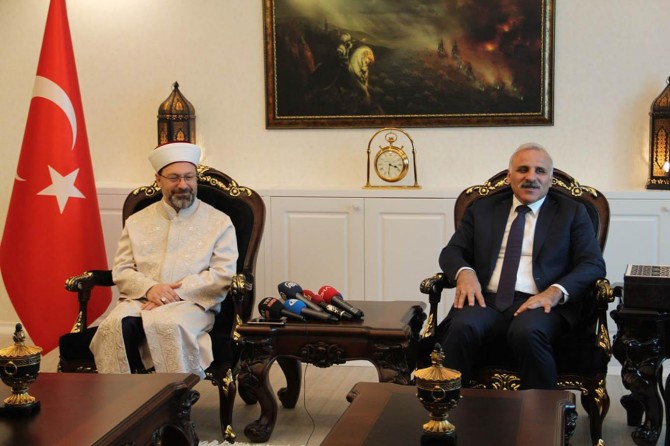 Diyanet İşleri Başkanı Erbaş Van'da