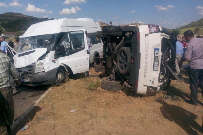 Mardin-Diyarbakır Karayolunda kaza: 12 yaralı