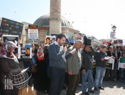 Esad Rejimi İzmir'de Protesto Edildi