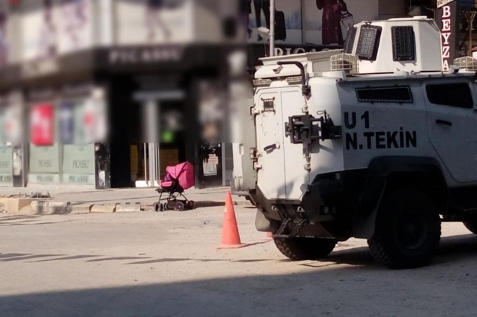 Sahipsiz bebek arabası paniğe neden oldu