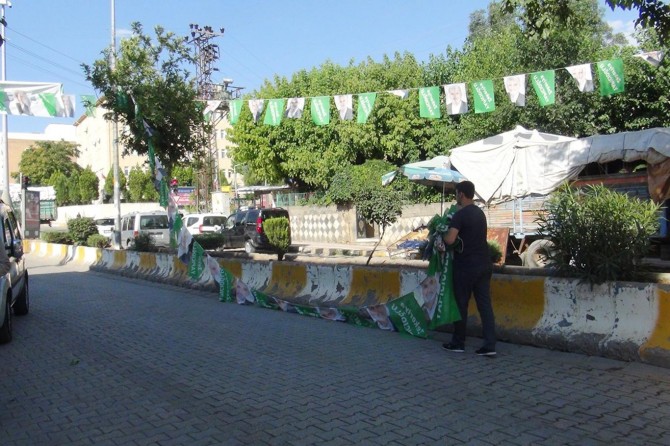 Propaganda yasakları başladı