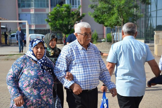 Diyarbakır’da oy verme işlemleri başladı