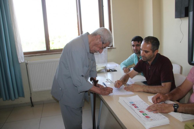 Midyat’ta seçim heyecanı